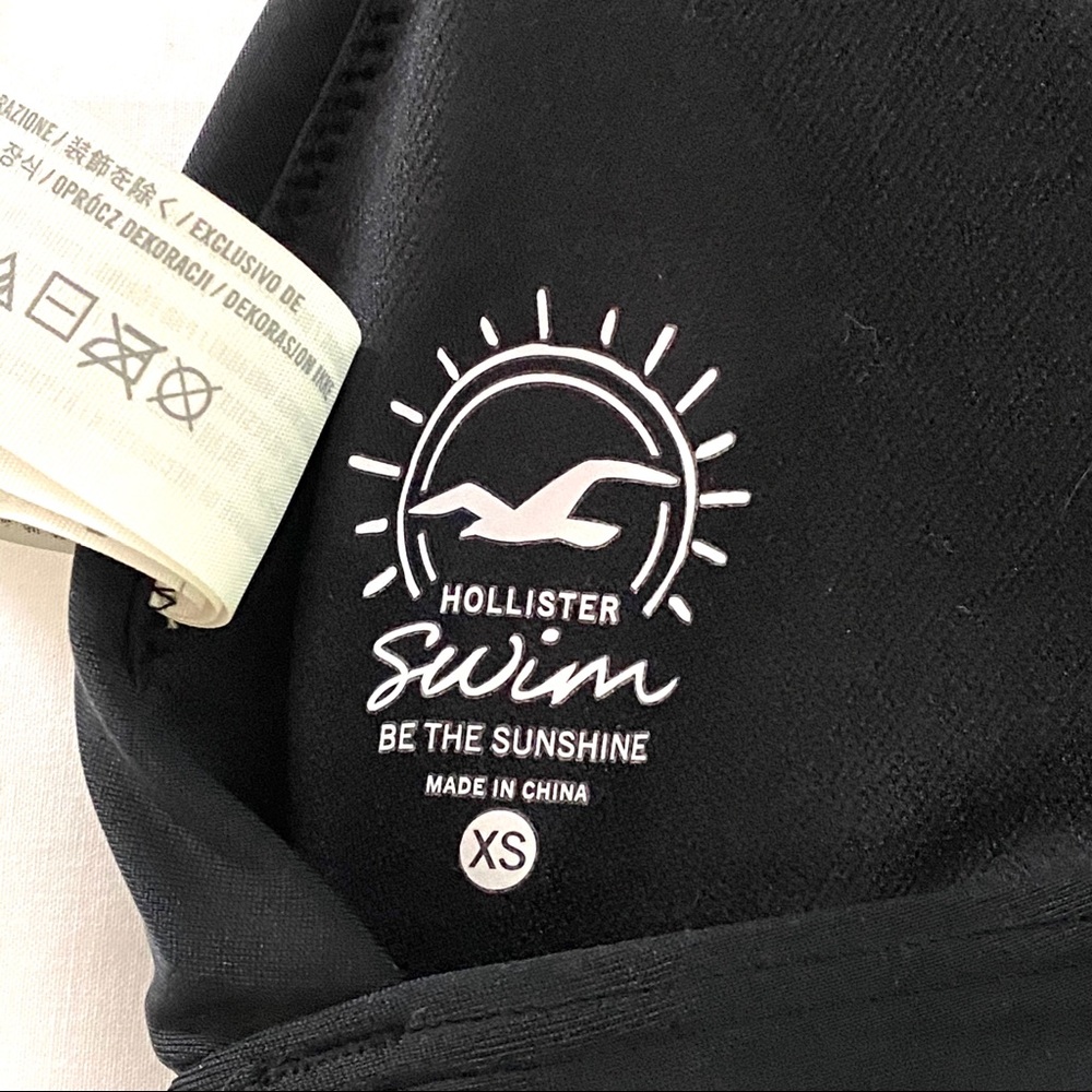 SOLD! 💚Hollister Black Long Line Bikini Top - Picture 6 of 9
